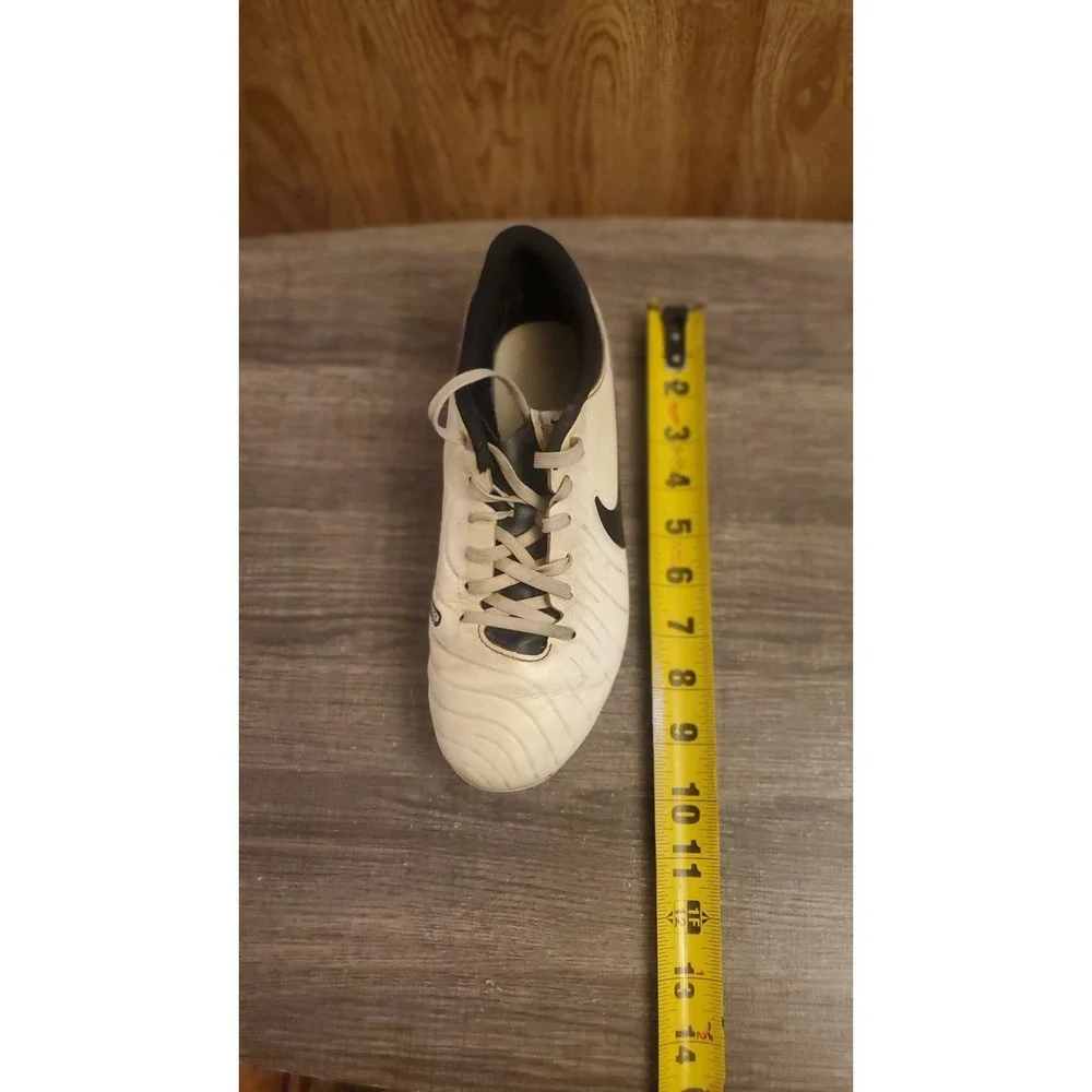 Nike Jr. Tiempo‎ Legend 10 Academy MG Soccer Cleats Youth Size 5.5Y White